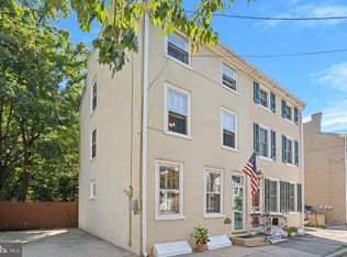 104 W Union St, Burlington, NJ 08016