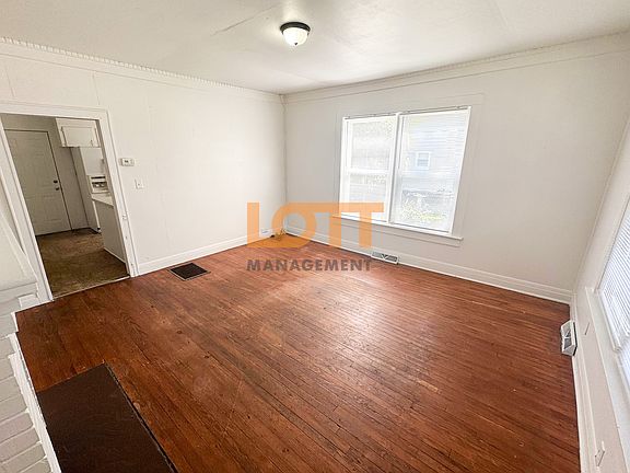 3rd image of 519 4th Ave