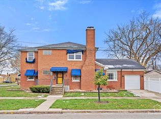 2359 S 8th Ave, Riverside, IL 60546