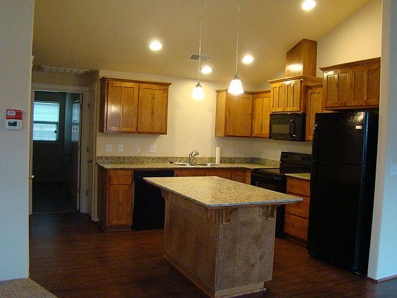 2nd image of 1466 Clearsprings Dr