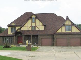 25 Augusta Ln, Hurricane, WV 25526