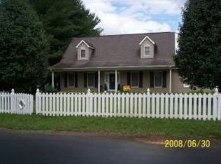 925 Cedar Grove Rd, Johnson City, TN 37601