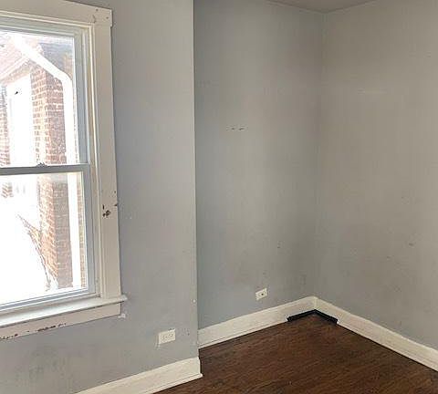 4th image of 5931 S Campbell Ave #2F
