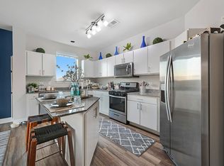 1016 Station Blvd #1B-1BA-815SQFT, Aurora, IL 60504