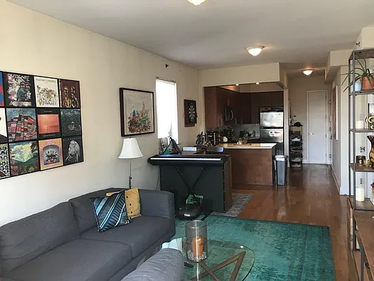 Rented by Modern Spaces | media 4