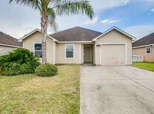 5035 Hauna Ln, Dickinson, TX 77539