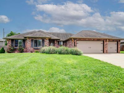 4528 Somerset Drive, Brookline, MO, 65619