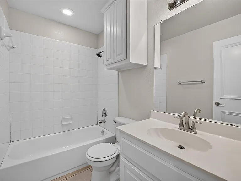 1145 Pedernales Trl — Photo 21