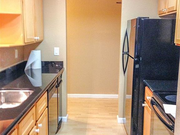 5th image of 39865 Cedar Blvd Unit 133