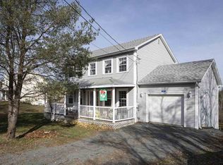 95 Oakes Rd, Fall River, NS B2T1J5