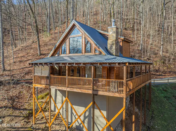 2318 Whipoorwill Hill Way, Sevierville, TN 37862