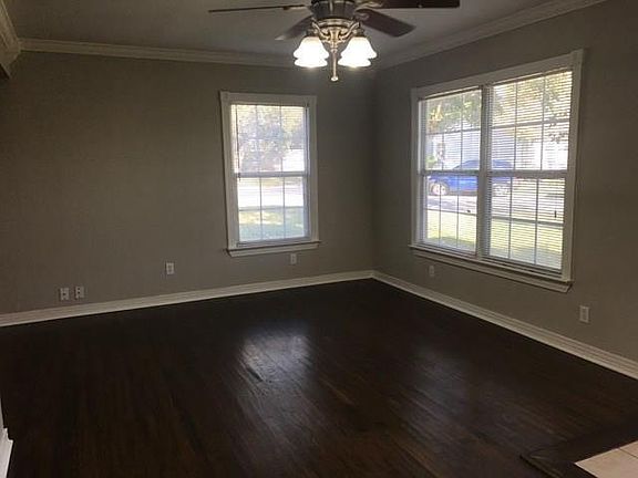4th image of 4408 Penrose Ave