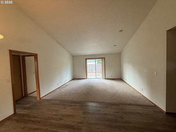 2nd image of 736 Judith Ct