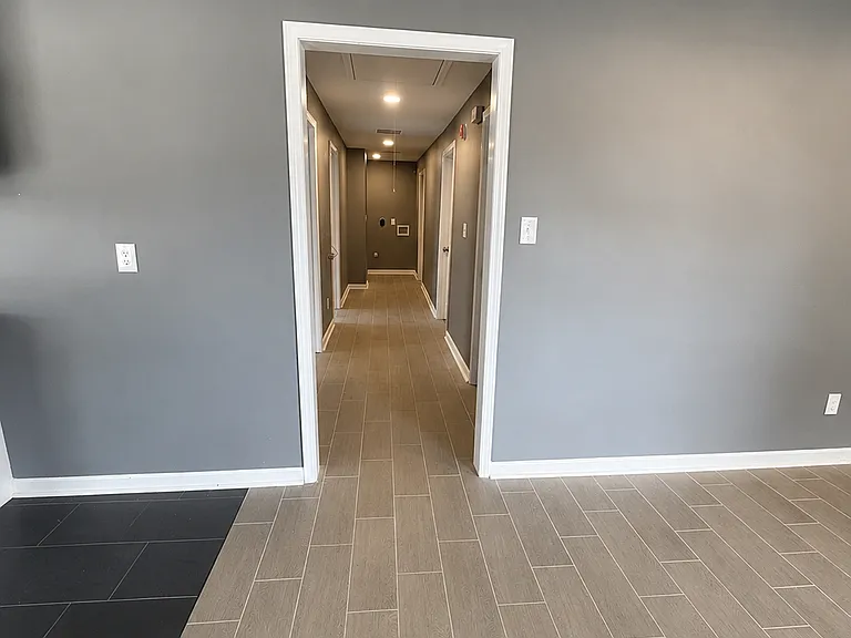 854 Josephine St — Photo 2
