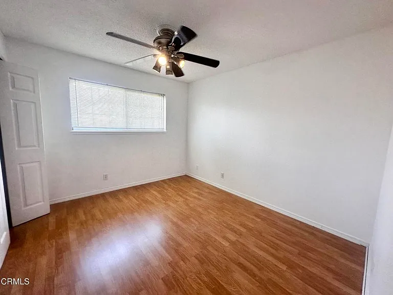 2065 Abbott St — Photo 20