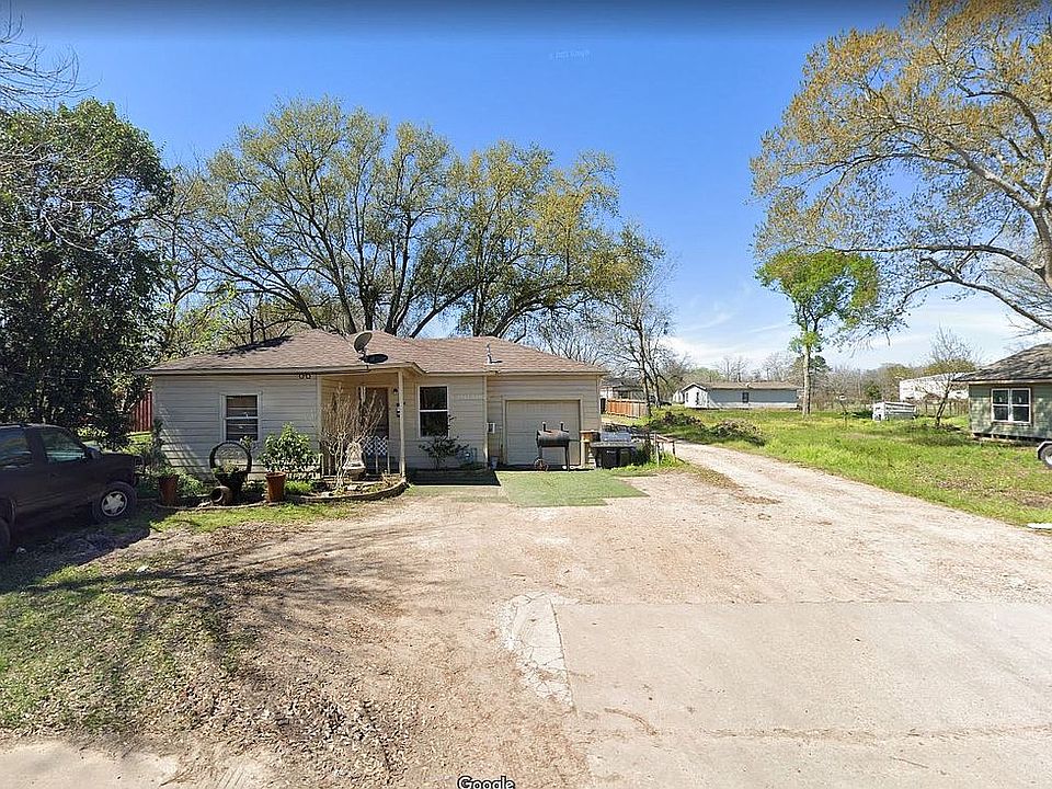 2nd image of 1726 4th St