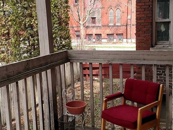 4th image of 2321 E Belleview Pl APT A