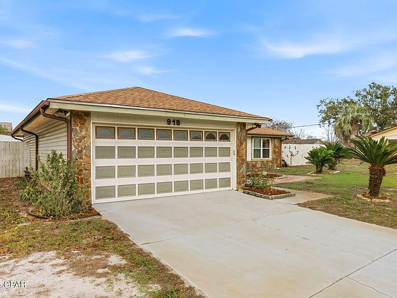2nd image of 918 Venetian Way