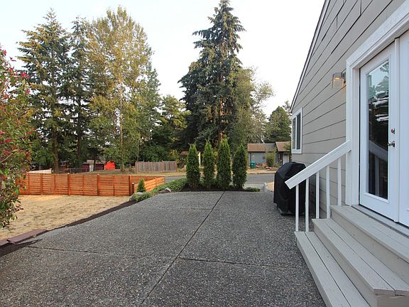 4th image of 15304 26th Ave NE