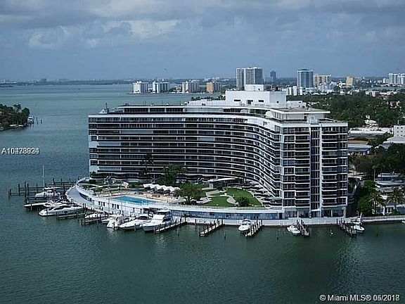 3rd image of 900 Bay Dr APT 1007