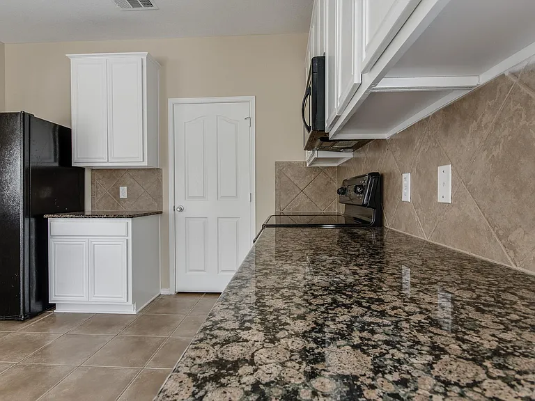 249 Niagara Falls Dr — Photo 24