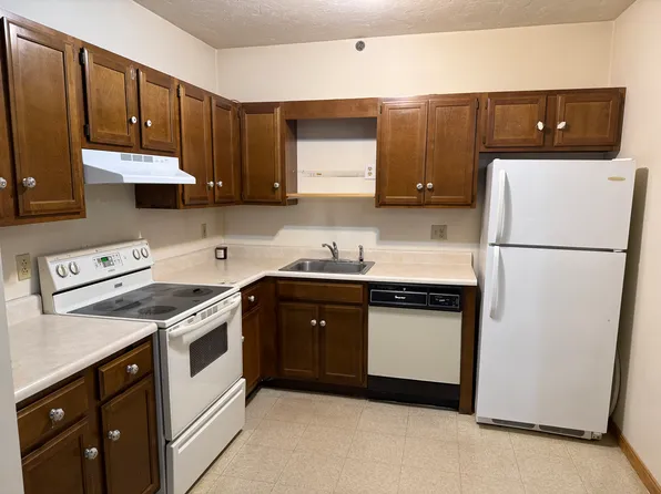 4 Main St APT 5, Kingston, MA 02364