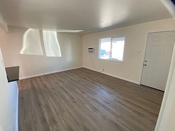 5th image of 779 Rose Ave