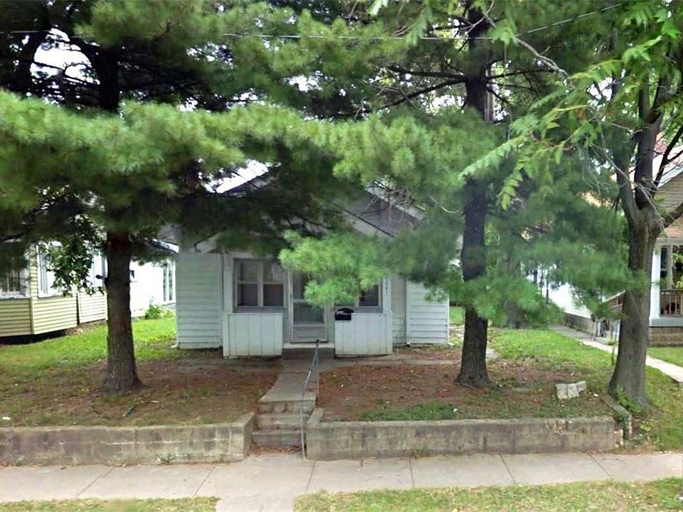 1st image of 4041 N Boulevard Pl