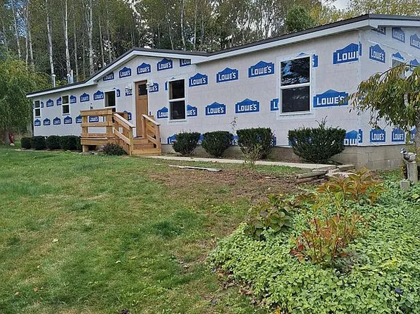 227 N Amber Rd, Scottville, MI 49454