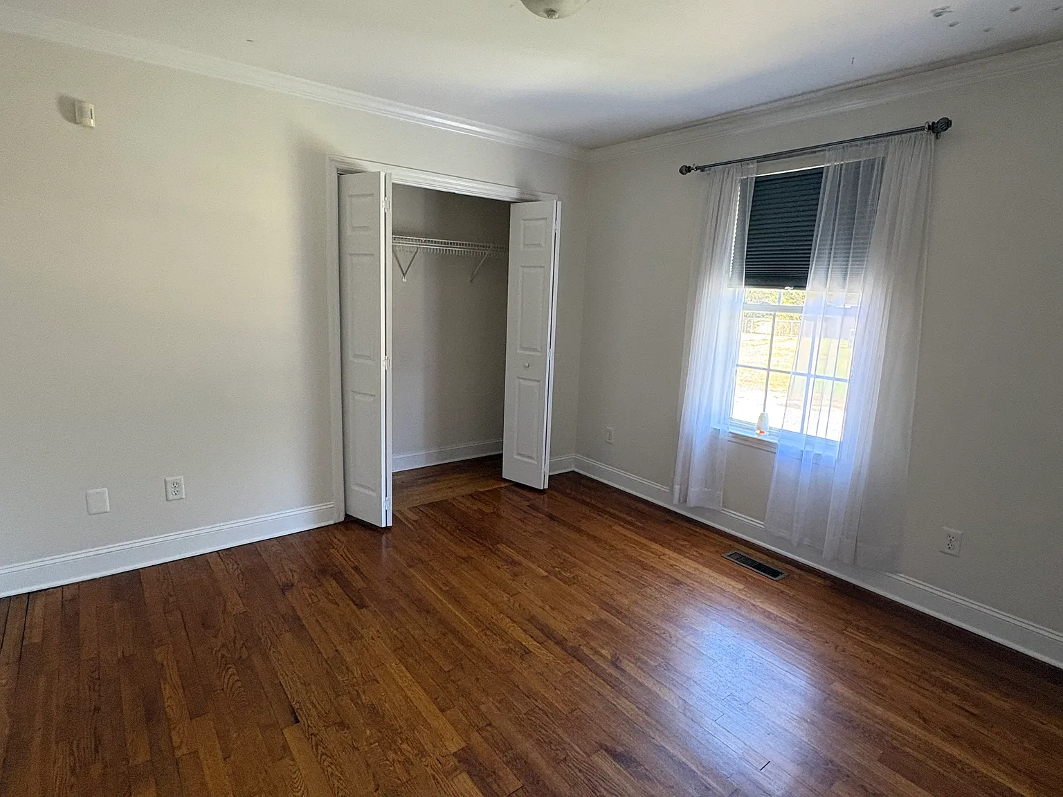 2 bed, 832 sqft, $1,500 — Photo 3