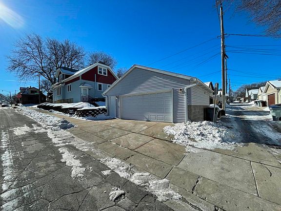 2nd image of 2232 E Oklahoma Ave
