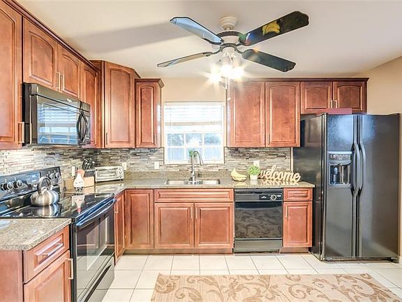 4th image of 203 Rapscallion Ct