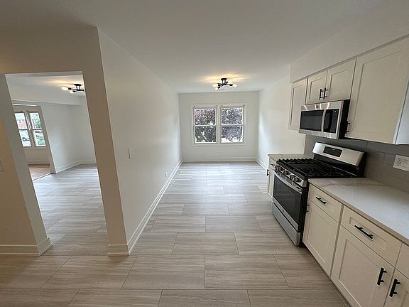 Kitchen and breakfast nook