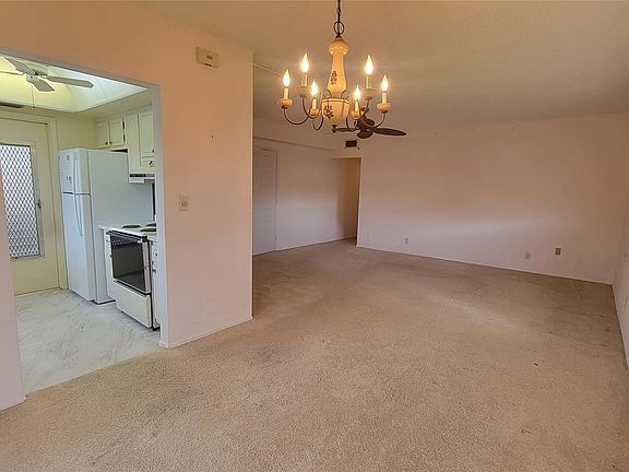 4th image of 711 SE 7th Avenue #5