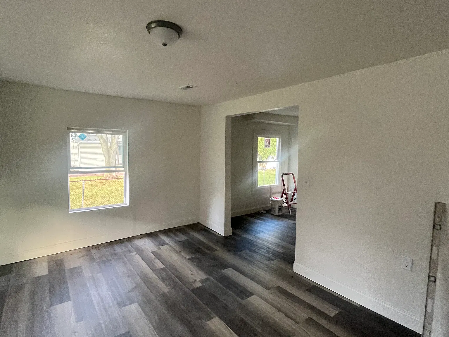 3 bed, 1000 sqft, $1,350 — Photo 4