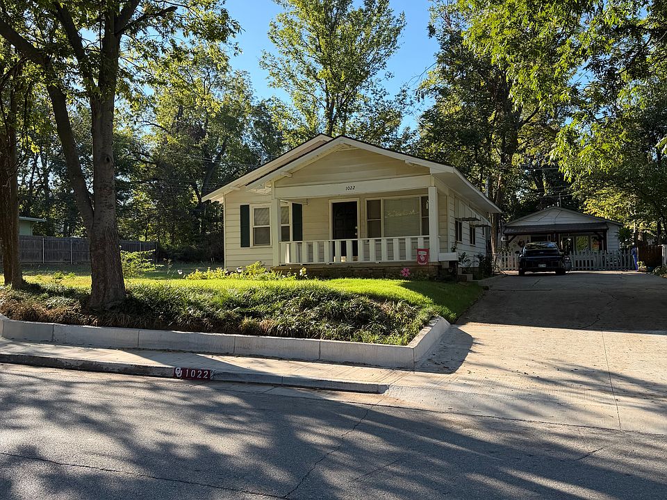 1st image of 1022 W Brooks St
