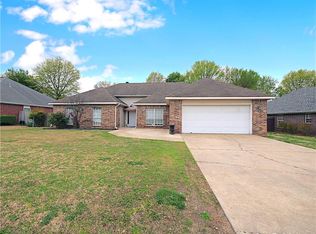 1102 N Quail Ter, Rogers, AR 72756