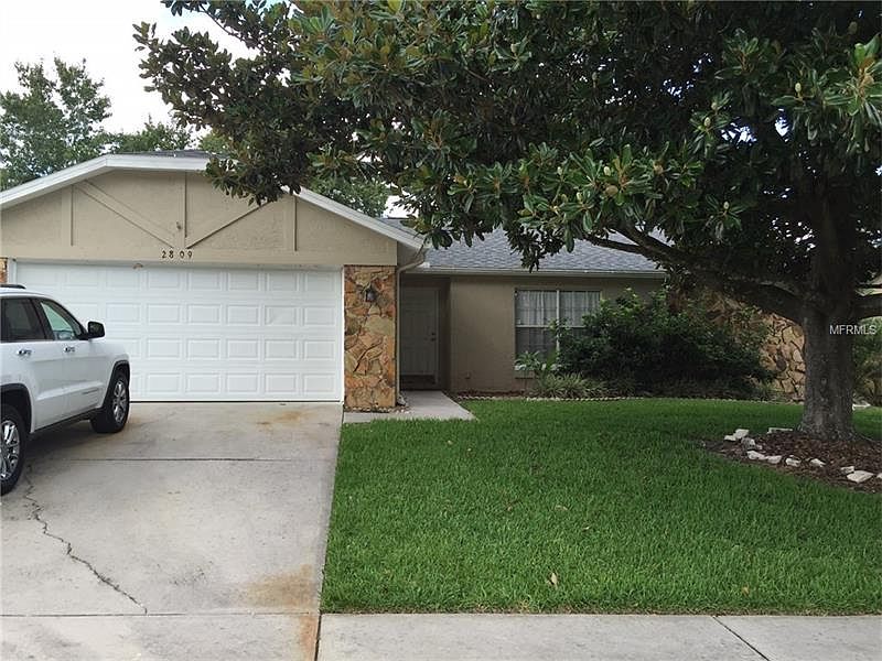 1st image of 2809 Manor Hill Dr