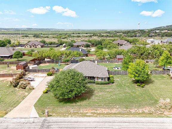 5th image of 118 Divide Ave