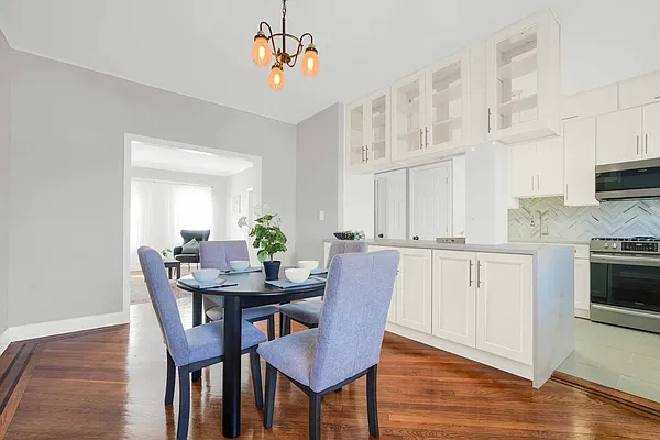 Sold by Mitra Hakimi Realty Group, LLC | media 14