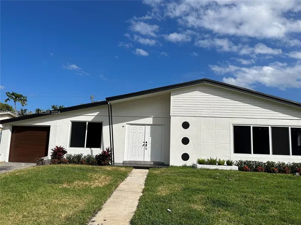 530 East Dr, North Miami Beach, FL 33162