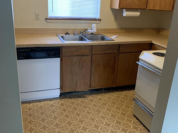 2nd image of 1135 American Legion Blvd #10945300