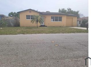 111 W 35th St, Riviera Beach, FL 33404