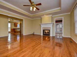 2505 S Chapel Dr, Springfield, MO 65809