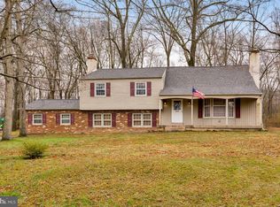 104 Woodland Dr, Lansdale, PA 19446