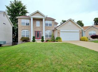 1479 Hawkins Corners Dr, Fenton, MO 63026