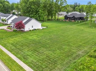 Terra Verde Ave, Columbiana, OH 44408