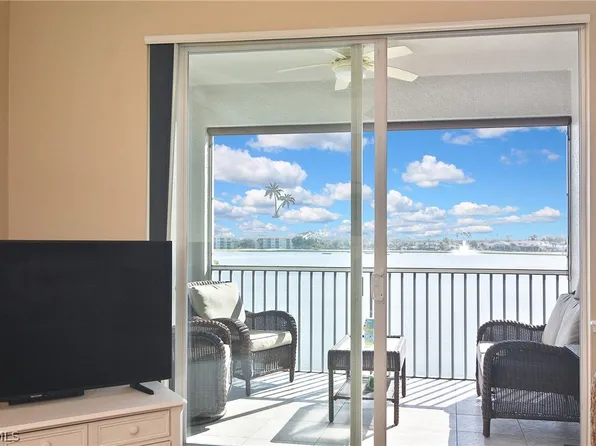 10361 Butterfly Palm Dr APT 723, Fort Myers, FL 33966