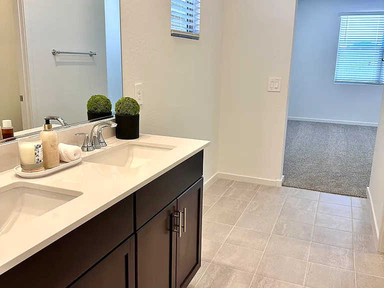 16073 W Desert Spoon Dr — Photo 10