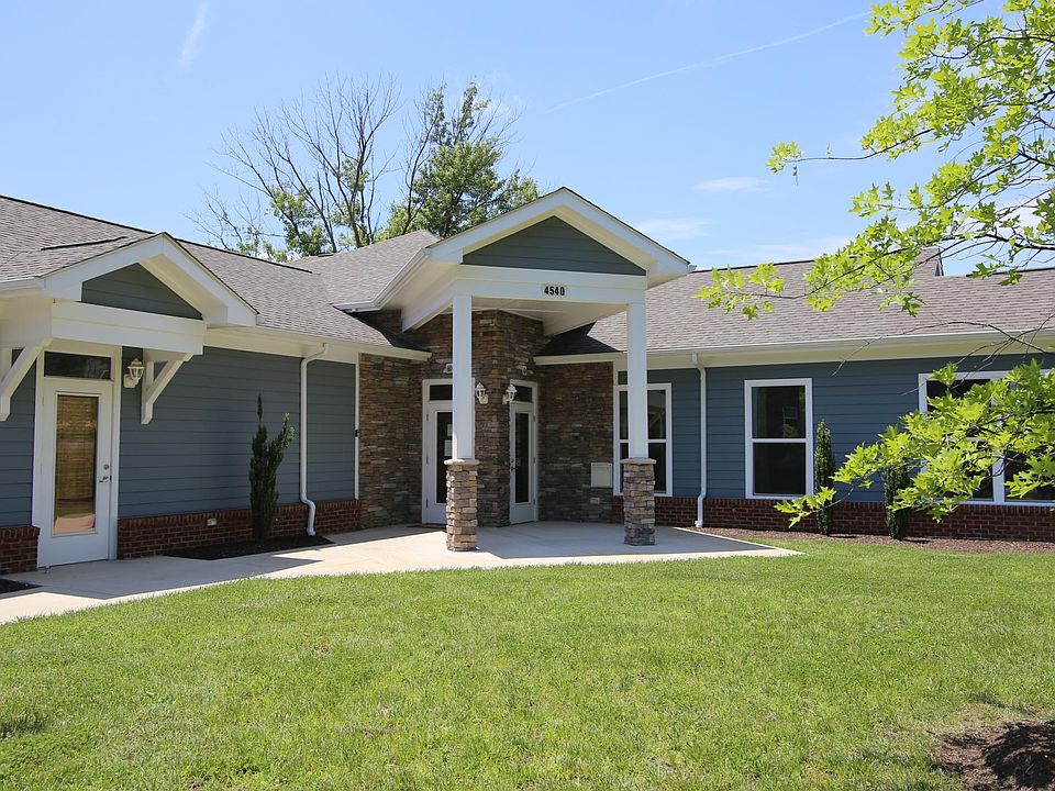 Community clubhouse and leasing office